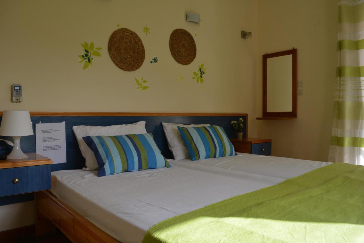 Dimitra Hotel كامينا فورلا المظهر الخارجي الصورة